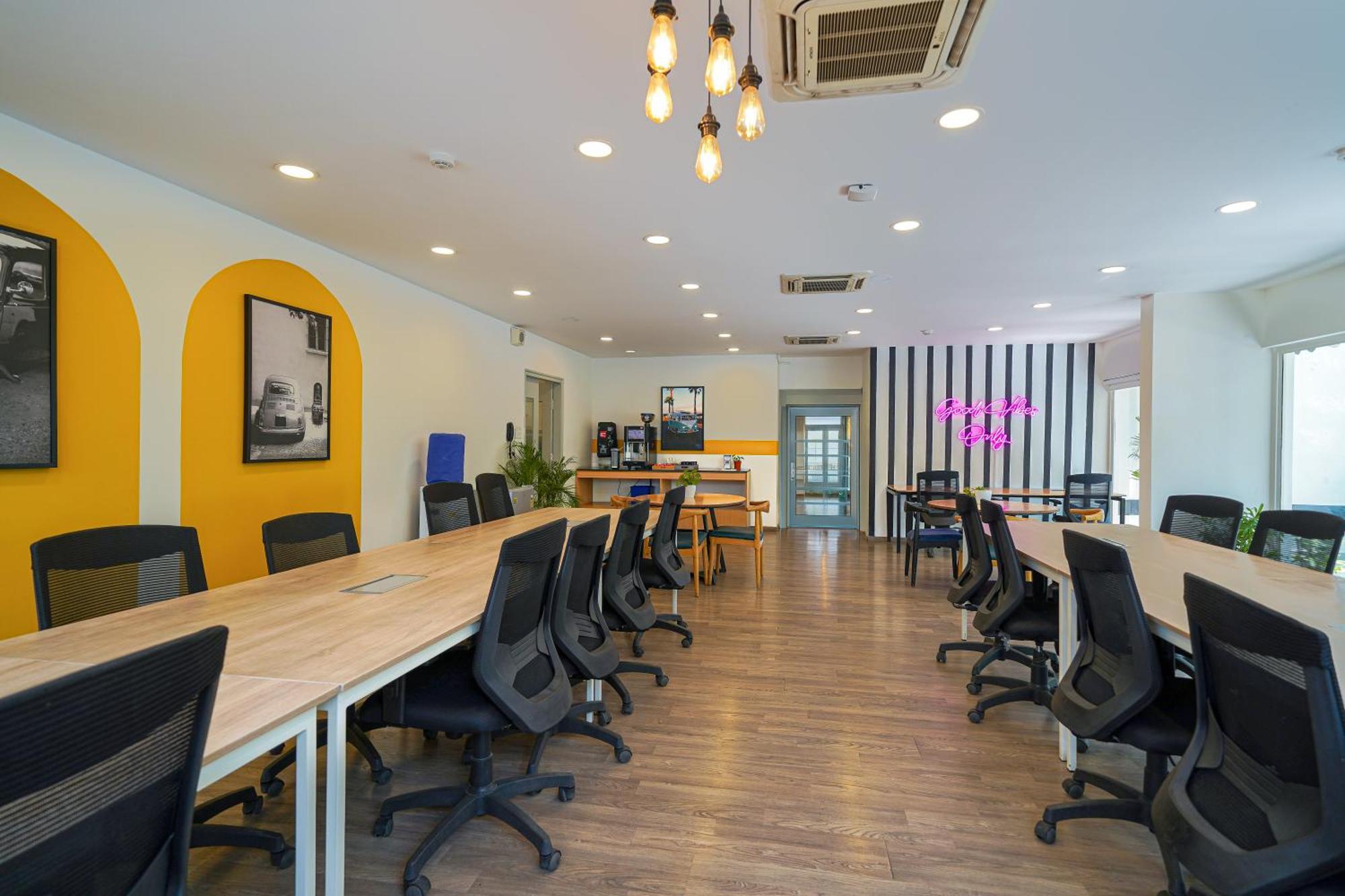 Olive Hotel Magrath By Embassy Group Bangalore Extérieur photo
